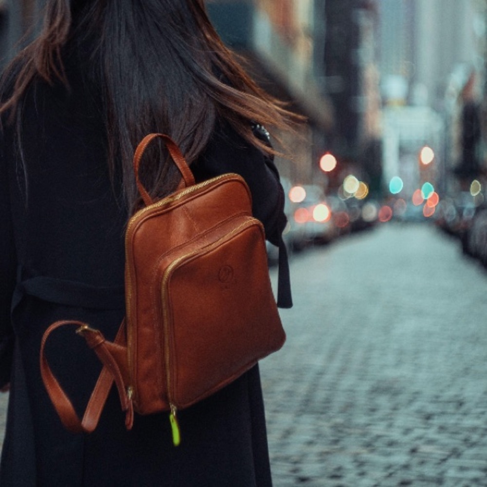 Vintage Genuine Slim Cognac Leather Laptop Backpack School/College/Work/Travel - Picture 1 of 16